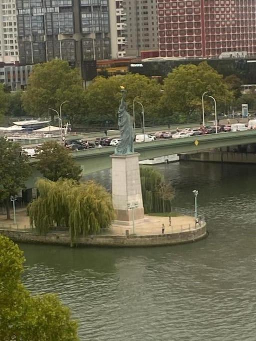 Appartement Mirabeau - View Seine & Tour Eiffel